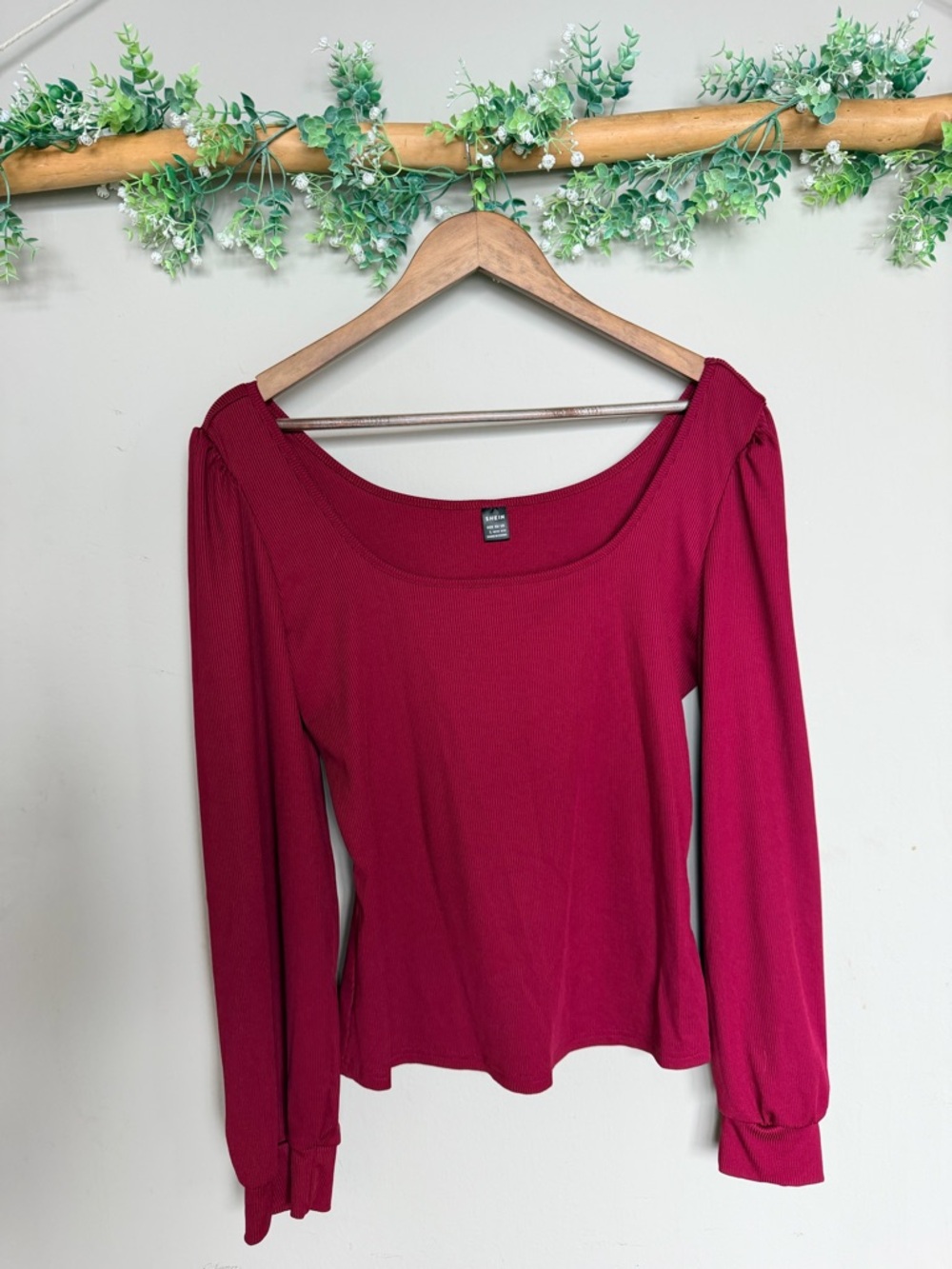 Women’s Scoop Neck Long Sleeve Top - Raspberry